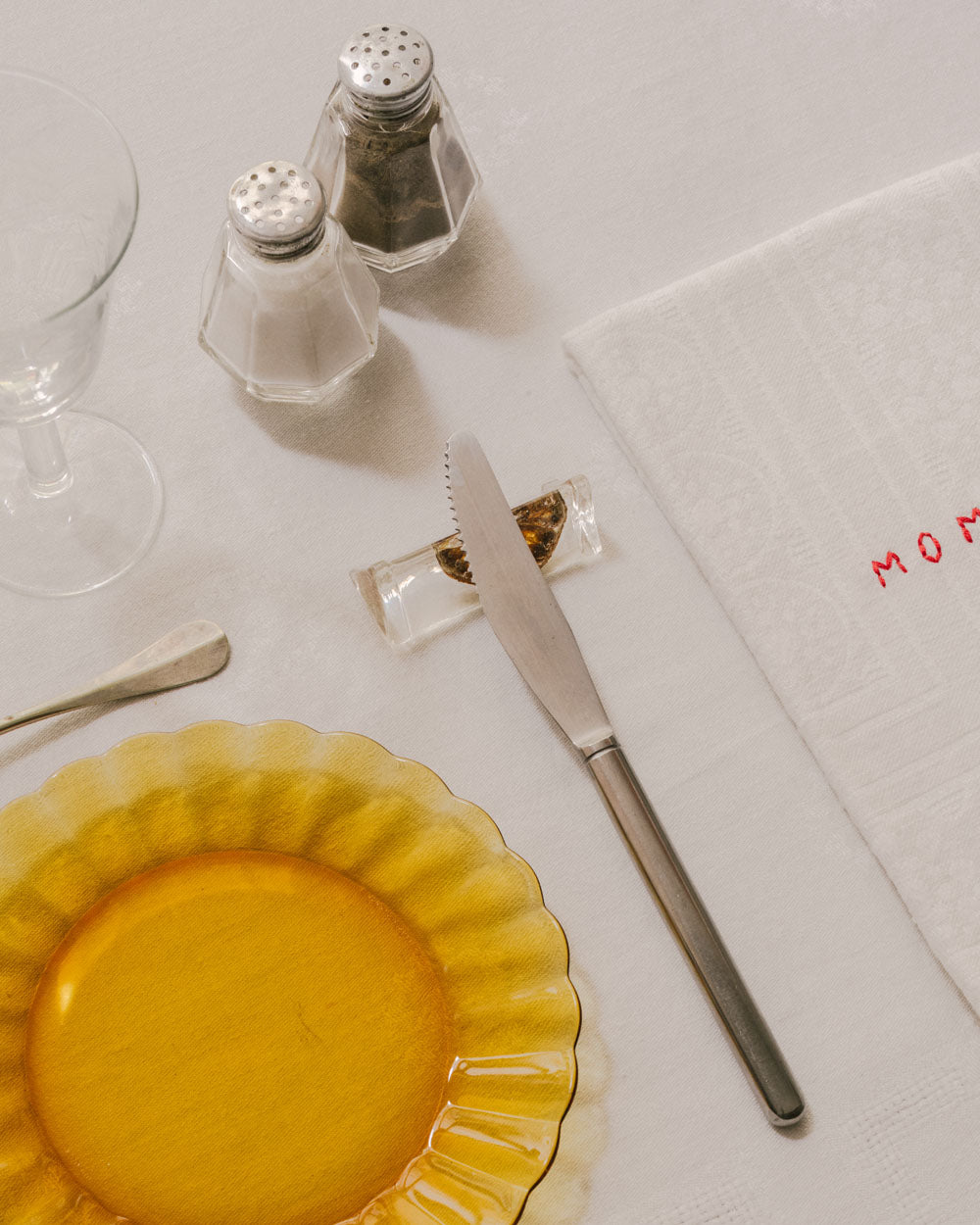 Porte-Couteaux par Sarah Woodhouse