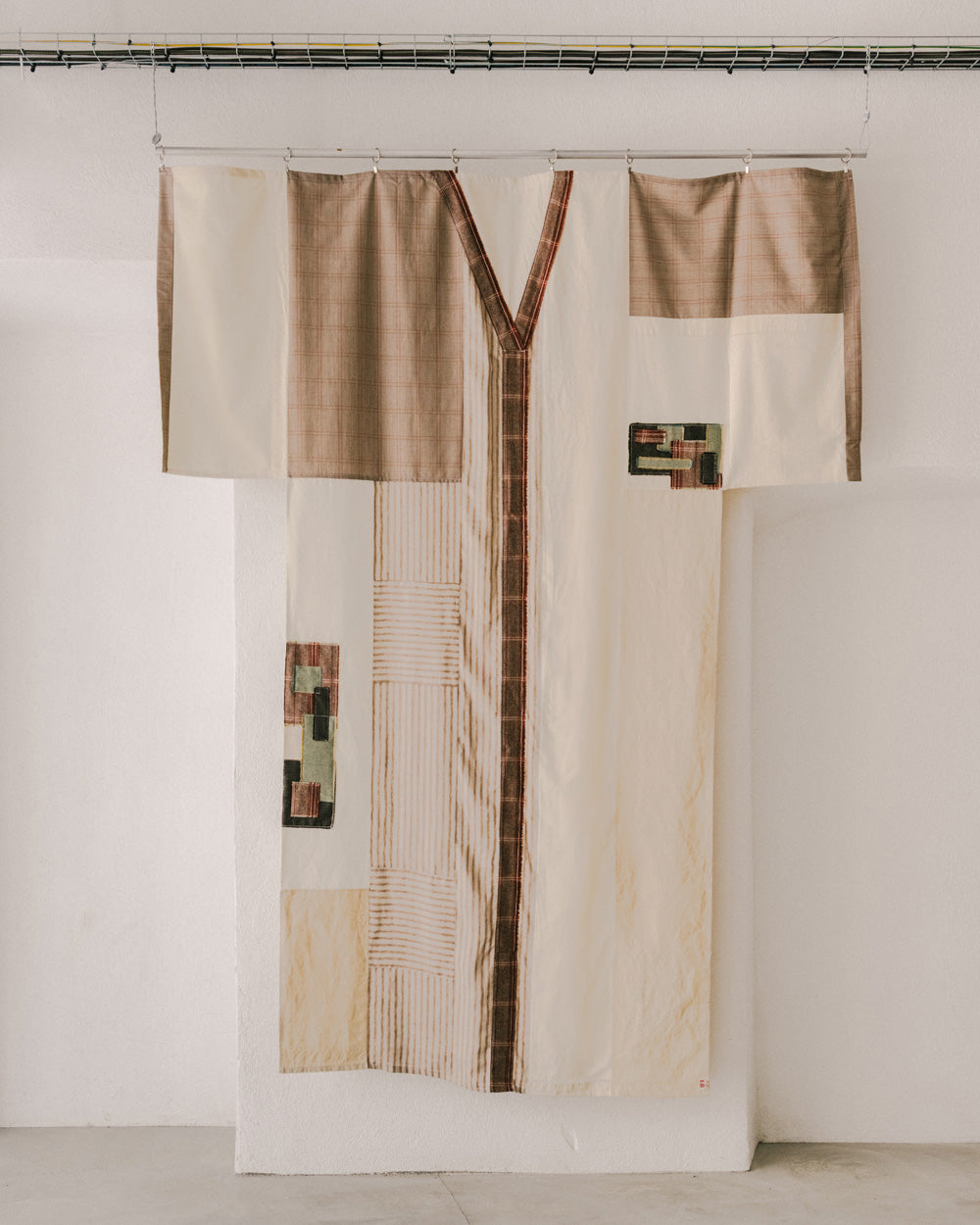 Le Rideau-Kimono "A Well-Dressed Apartment" - Pièce Unique