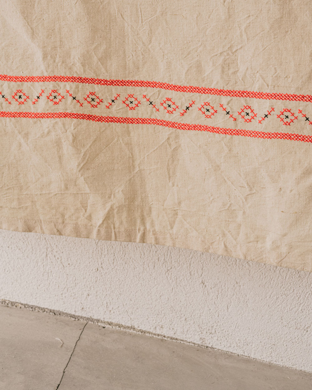 Cross-Stitch Tablecloth Corridor Citoyen x Sarah Espeute