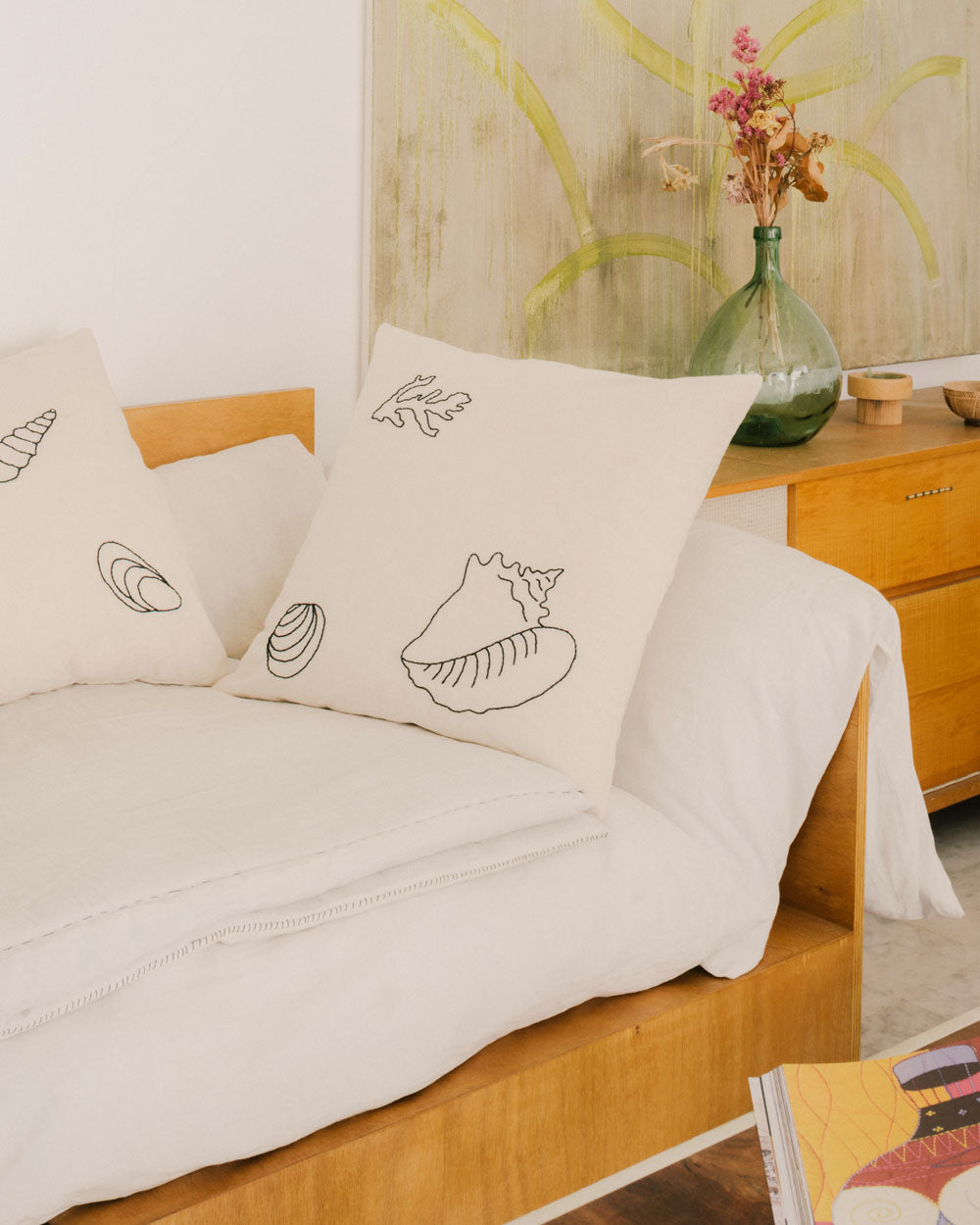 Conch Cushion Cover
