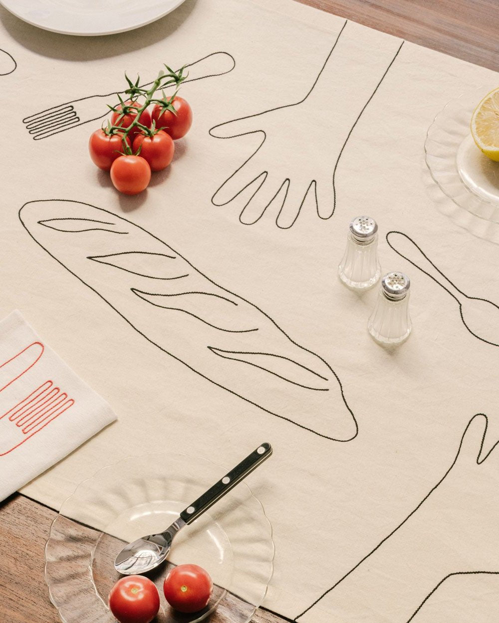 Chemin avec Mains Table Runner