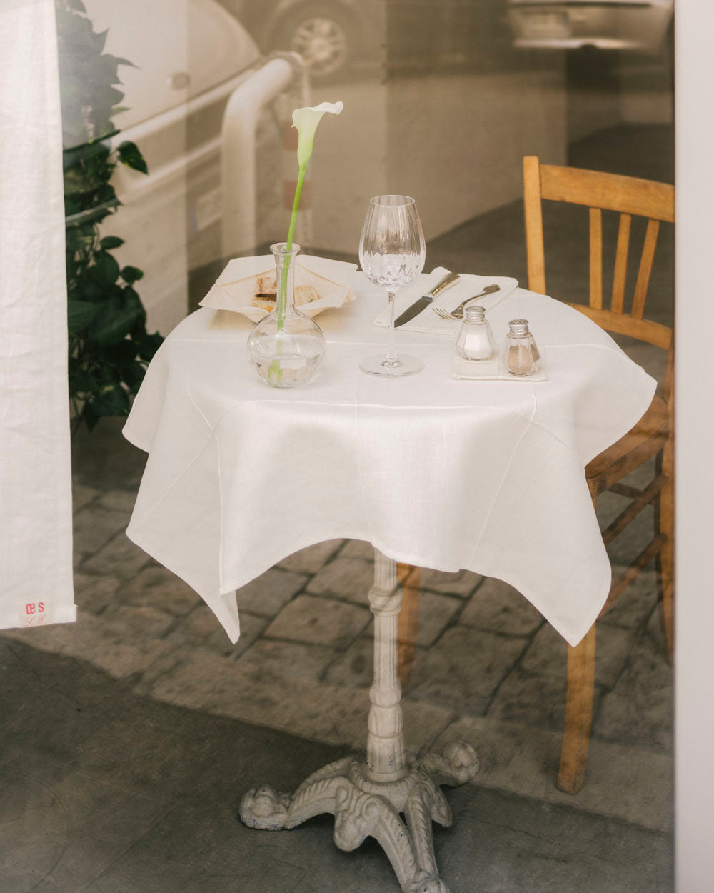 Checkered Pleated Overlay Tablecloth