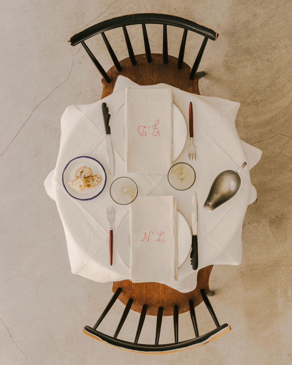 La Serviette Personnalisée, Initiales