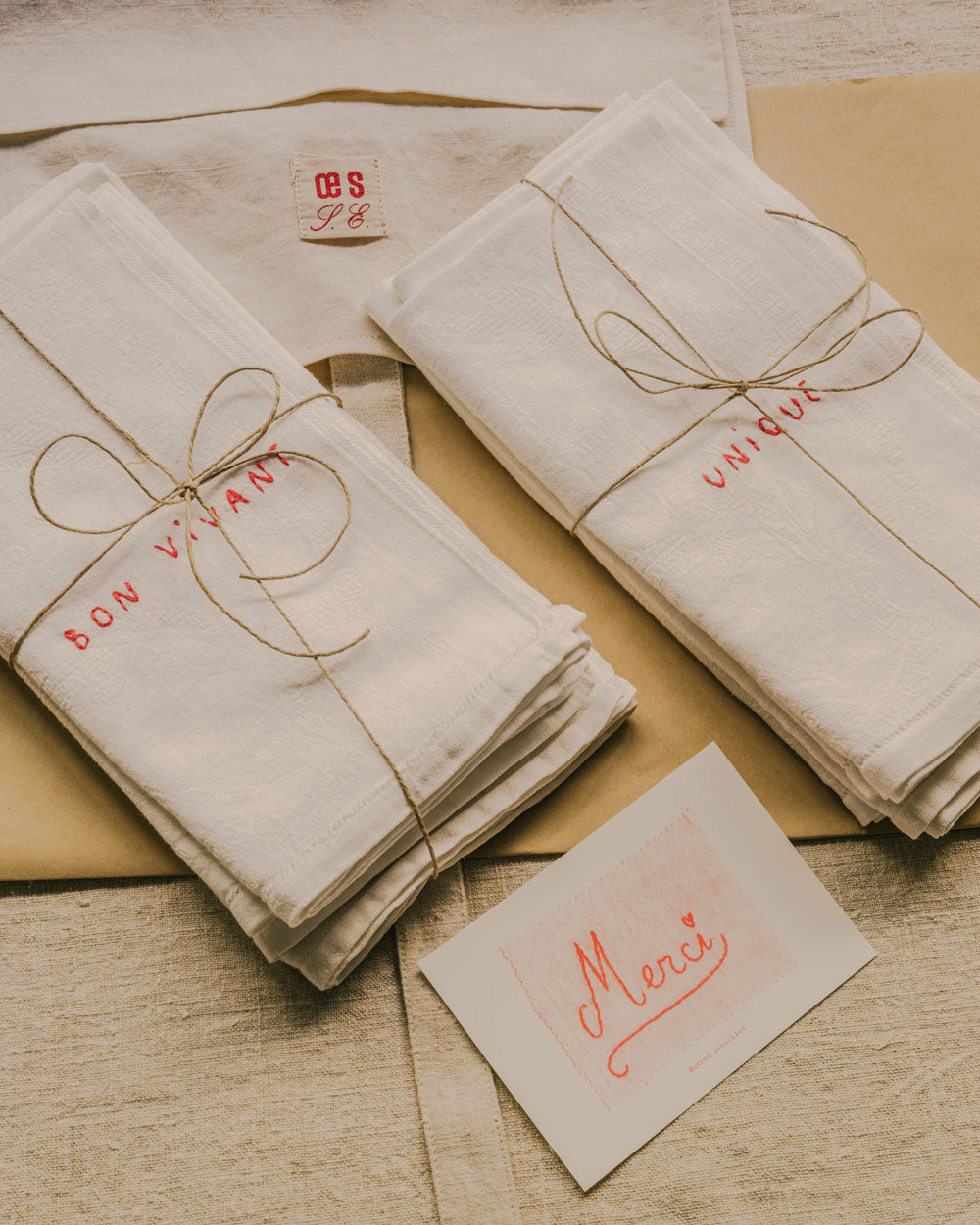 Serviettes Mot Rouge pour 8