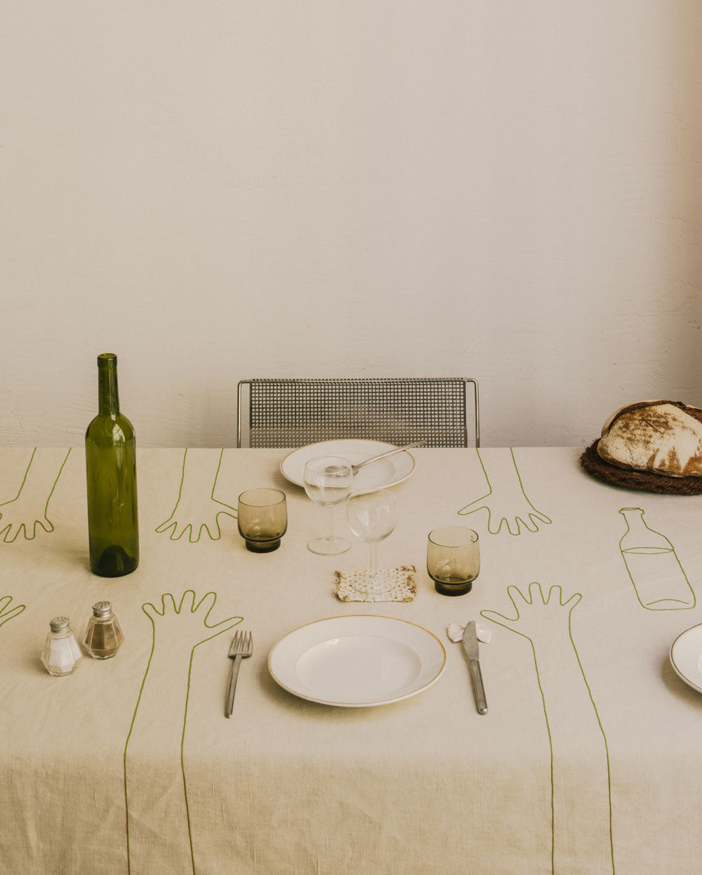 Mains sur la Table Tablecloth - Green