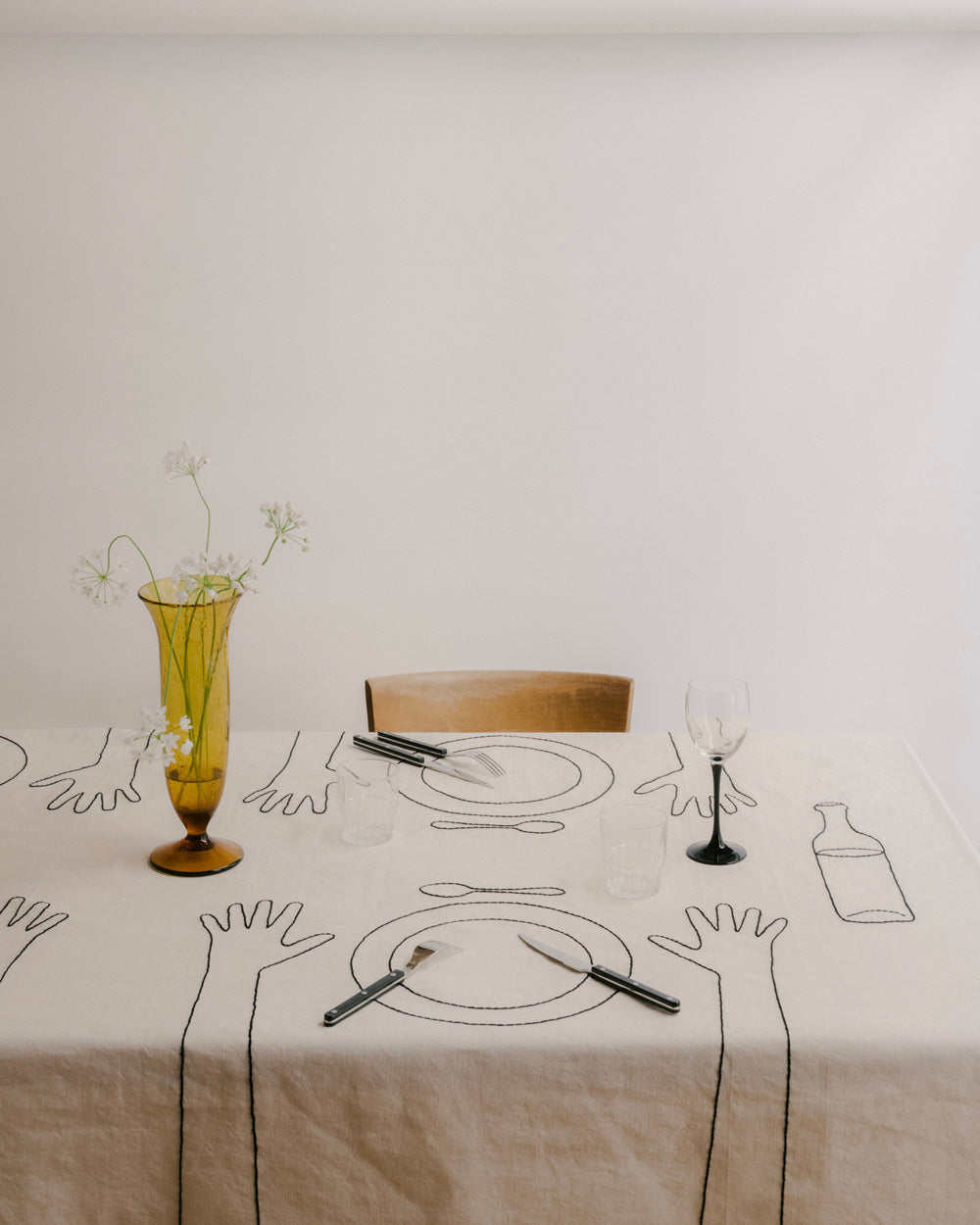 tablecloth drawing